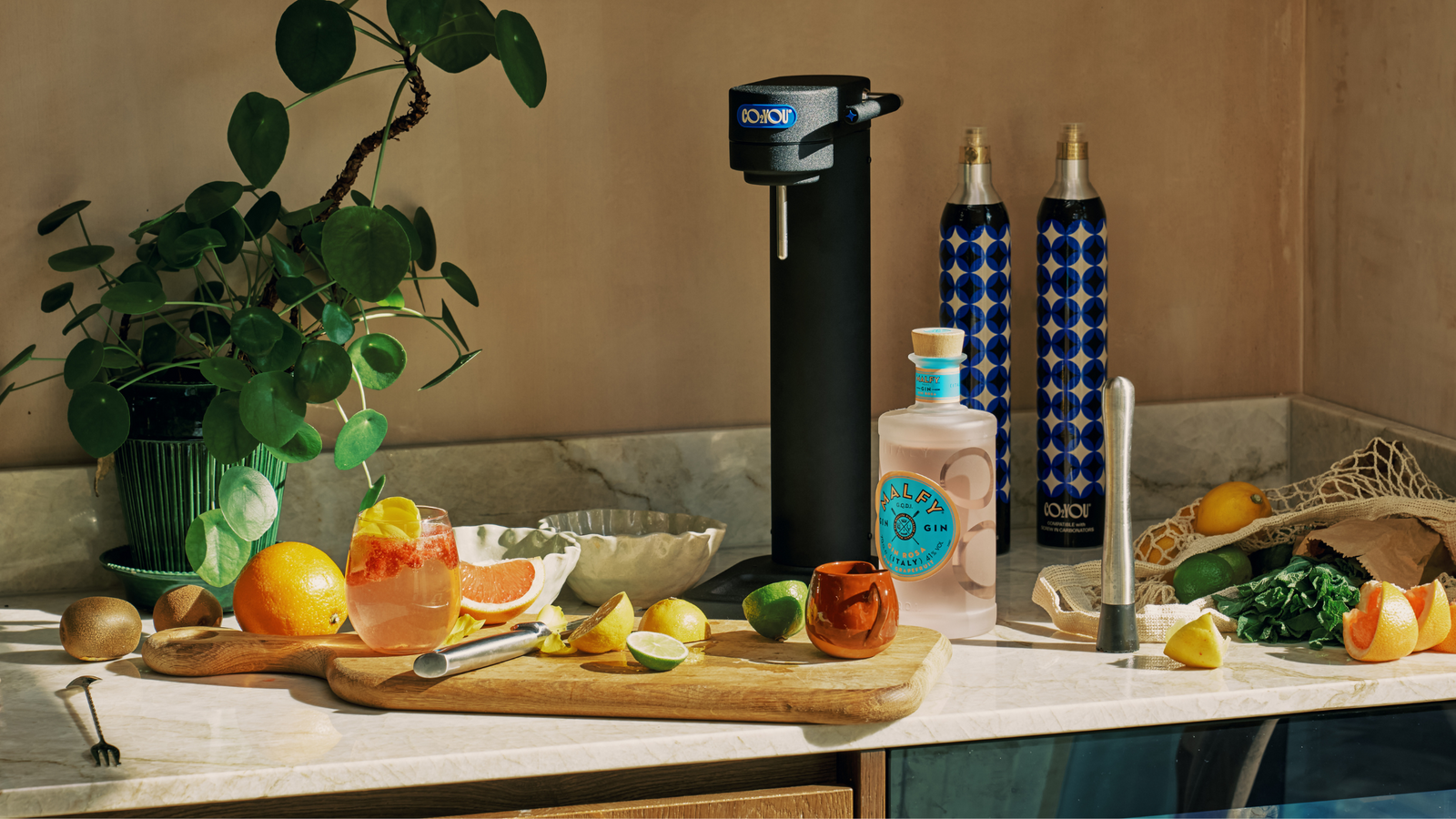 Your Ultimate Guide to Building a Low-Waste Sparkling Water Bar at Home