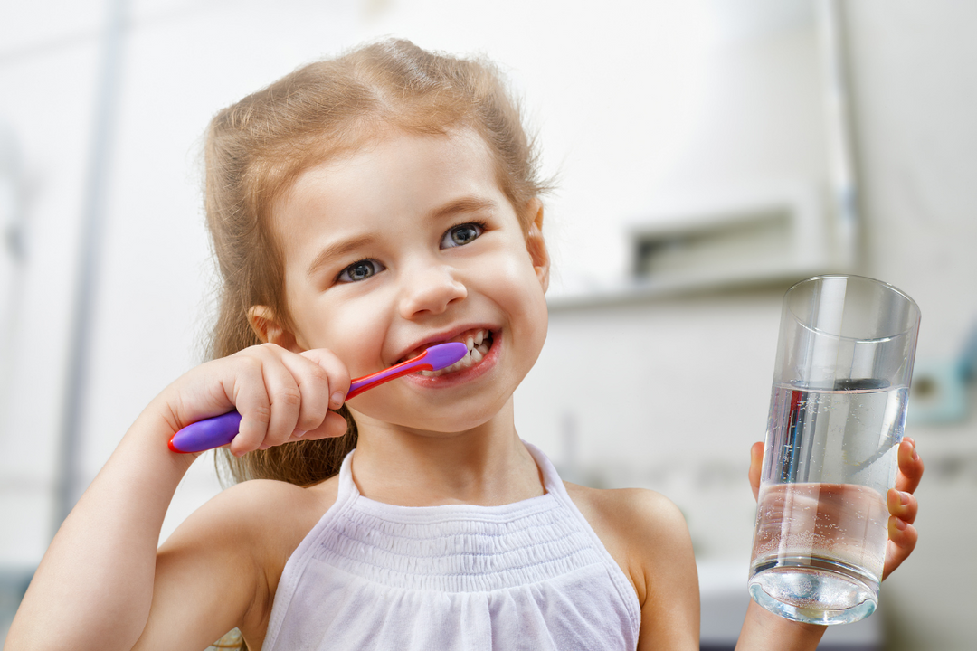 Is Sparkling Water Bad for Your Teeth? A Comprehensive Analysis